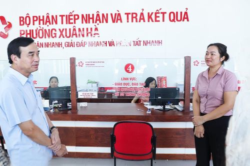 Chủ tịch UBND thành phố Lê Trung Chinh kiểm tra công vụ tại các địa phương