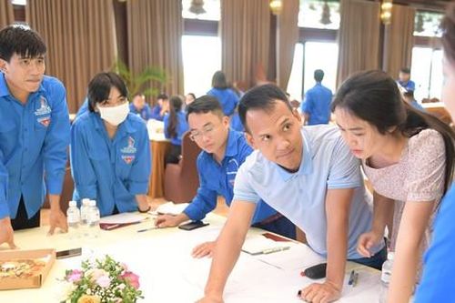 Trang bị kiến thức về khởi nghiệp, chuyển đổi số để thanh niên 'chuyển mình'