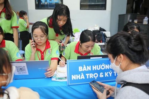 Giúp tân sinh viên giải quyết chuyện phòng trọ