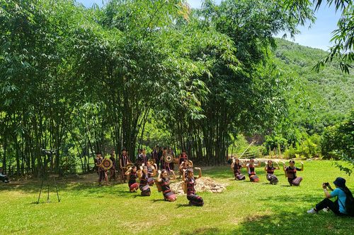 'Cần câu cơm' của người Cơ Tu