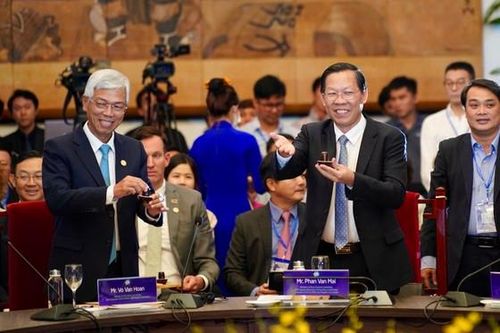 100 CEO tập đoàn hàng đầu thế giới hiến kế phát triển xanh cho TPHCM