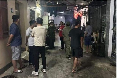 Một phụ nữ ở Hòa Bình tử vong cạnh người chồng đang say rượu