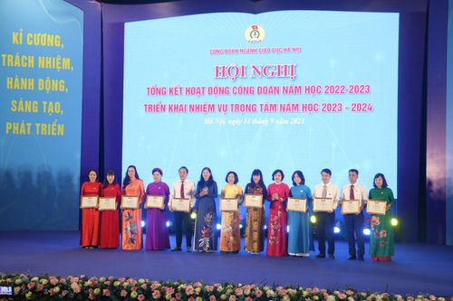 Công tác chăm lo bảo vệ quyền lợi nhà giáo tiếp tục được chú trọng