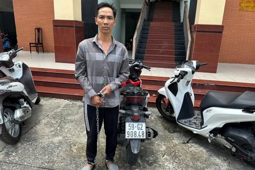 Bắt Shipper cướp giật điện thoại của nữ du khách Thổ Nhĩ Kỳ