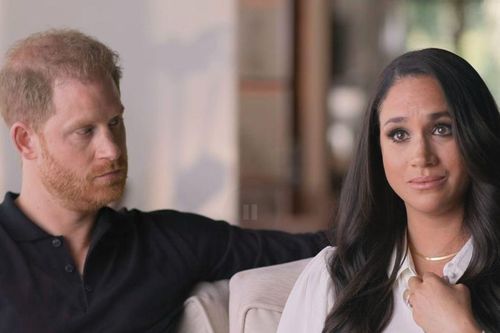 Trích hồi ký Hoàng tử Harry phần 1: Meghan từng muốn chết