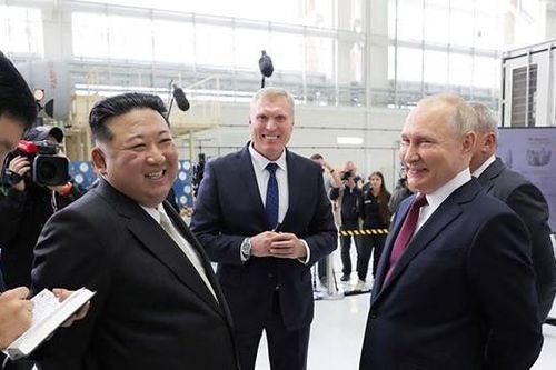 Tổng thống Nga nhận lời mời thăm Triều Tiên, chiêu đãi ông Kim bánh truyền thống