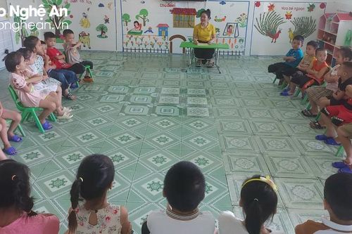 Hàng nghìn giáo viên hợp đồng ở Nghệ An được vào biên chế