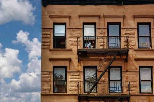 Câu chuyện về những cầu thang thoát hiểm biểu tượng của New York