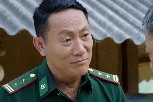 Cuộc Chiến Không Giới Tuyến tập 4: Trung và Quang đau đầu vì hủ tục của dân bản