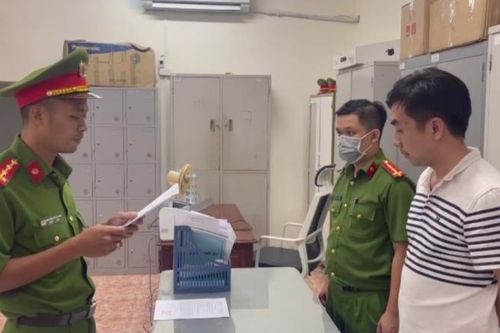 Xử lý công chức hải quan liên quan vụ buôn lậu 150 tỷ đồng