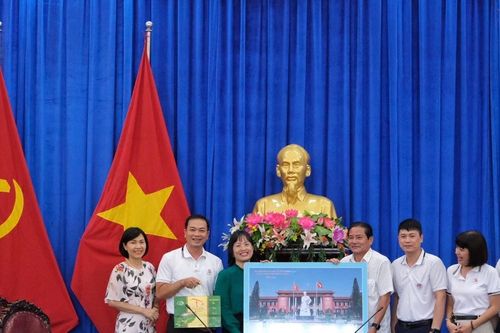 Học viên lớp Cao cấp lý luận chính trị K73.B16 nghiên cứu thực tế tại Gia Lai