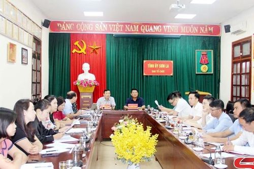 Thẩm quyền, trách nhiệm của người đứng đầu trong công tác cán bộ và quản lý cán bộ