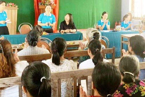 Đồng hành với phụ nữ và trẻ em bị bạo hành
