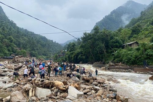Tìm thấy thêm 2 nạn nhân mất tích vụ lũ ống tại Sa Pa