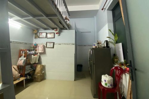 Dân thấp thỏm sống trong căn hộ mini ở TP.HCM