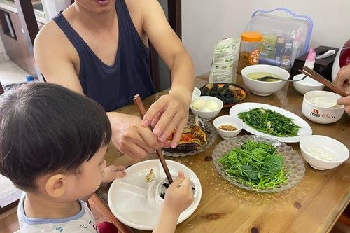 Chuyên gia chỉ cách bổ sung sắt và kẽm cho trẻ đúng cách qua chế độ ăn uống