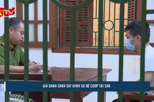 Dùng dùi cui điện và còng số 8 uy hiếp, đe dọa để cướp tài sản