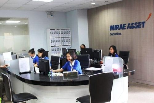 Công ty chứng khoán bị phạt vì đặt 'nhầm' lệnh cho khách hàng từ bán thành mua