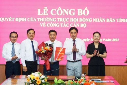 Bổ nhiệm tân Chánh Văn phòng Đoàn Đại biểu Quốc hội và HĐND tỉnh