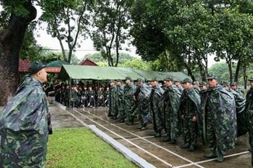 Đoàn cán bộ, học viên Học viện Chính trị tham quan, nghiên cứu thực tế tại Lữ đoàn xe tăng 202, Binh chủng Tăng thiết giáp