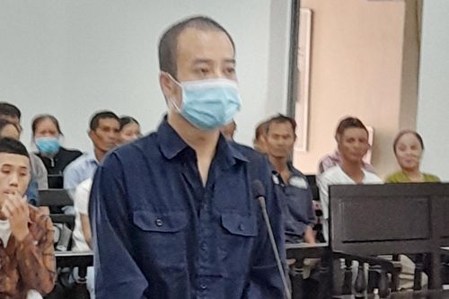 Trùm lừa lãnh án