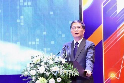 Khai mạc Diễn đàn Quốc gia phát triển kinh tế số và xã hội số lần thứ nhất