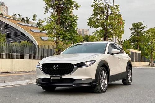 Mazda CX-30 tại Việt Nam giảm 'sập sàn', rẻ hơn Toyota Corolla Cross