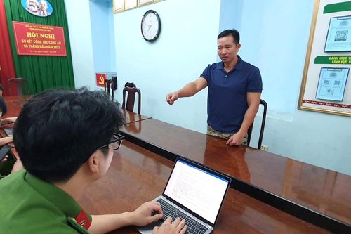 Gã đàn ông ghen tuông vô cớ tước đoạt mạng người bằng hàng chục nhát dao