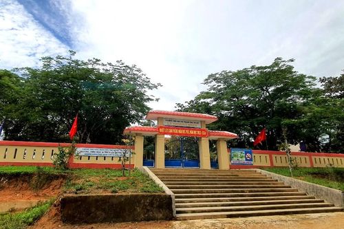 Dự án sửa chữa các trường học theo kiểu 'cầm đèn chạy trước ô tô' ở Huế