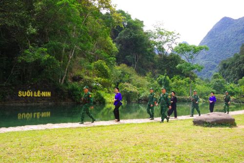 Tăng cường công tác đảm bảo an ninh trật tự ở khu vực biên giới, biển, đảo