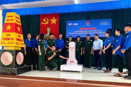 Lan tỏa tình yêu biên cương Tổ quốc thông qua mô hình 'Tiết học biên giới'