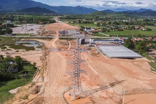 Cận cảnh cao tốc Vân Phong - Nha Trang gần 12.000 tỷ nguy cơ 'lụt' tiến độ
