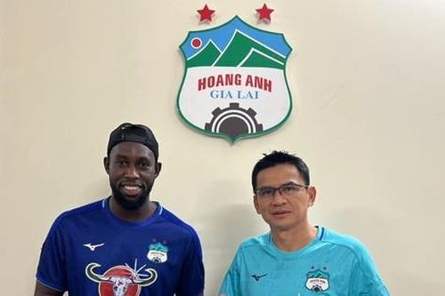 HAGL thay thế Paollo bằng tân binh đồng hương Bồ Đào Nha