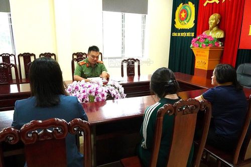Học sinh lớp 8 xúc phạm CSGT trên mạng xã hội