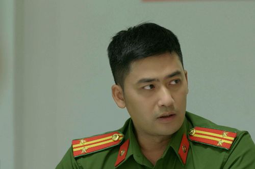 Cái khó của nam diễn viên 16 năm vào vai công an
