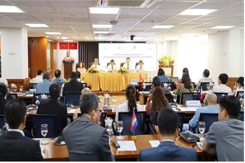 Tìm giải pháp bảo vệ bản quyền sách trên không gian mạng
