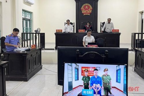 Sử dụng, tàng trữ ma túy, 2 đối tượng lĩnh 45 tháng tù giam
