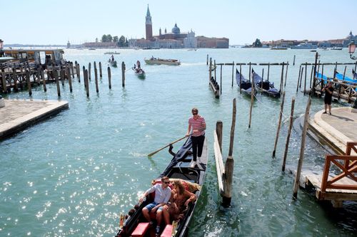 Thành phố Venice 'thoát khỏi' danh sách di sản nguy cấp của UNESCO