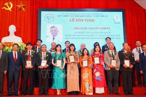Thừa Thiên – Huế: Vinh danh 17 trí thức tiêu biểu