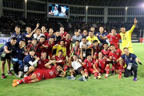 Indonesia và HLV Shin Tae Yong thách thức tham vọng của ông Troussier