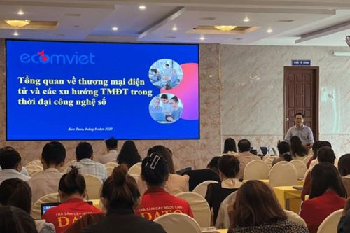 Ứng dụng thương mại điện tử: Cải thiện kỹ năng cho cán bộ quản lý