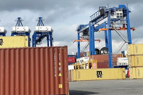 Đề xuất tăng 10% giá bốc dỡ container: Gemadept, Cảng Sài Gòn, Cảng Hải Phòng có thể hưởng lợi