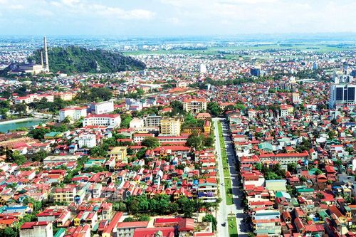 Đảng bộ thành phố Ninh Bình: Phát huy kết quả sau nửa nhiệm kỳ thực hiện Nghị quyết Đại hội