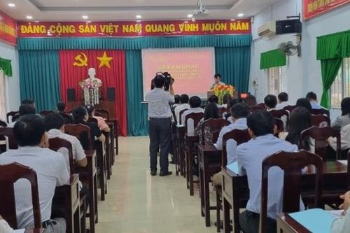 Vĩnh Long: Bồi dưỡng chuyên sâu về quy hoạch và phát triển đô thị thông minh bền vững