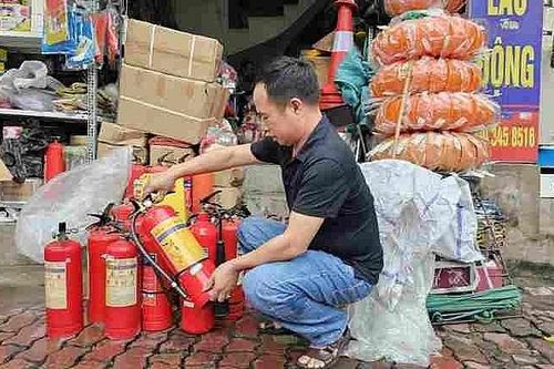 Xử lý nghiêm hiện tượng găm hàng, tăng giá trang thiết bị phòng cháy, chữa cháy