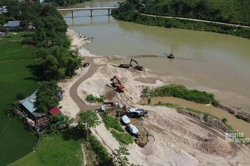 Lào Cai: Cần xử lý nghiêm việc ngăn dòng để khai thác cát lòng sông trong mùa mưa bão (Bài 3)