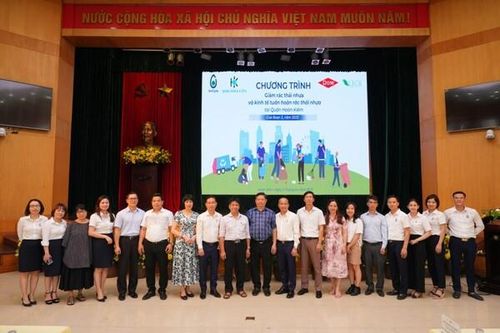 Quận Hoàn Kiếm (TP.Hà Nội) quyết tâm 'quét sạch' rác thải nhựa