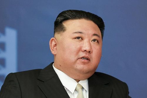 Ông Kim Jong Un tới thăm nhà máy chế tạo máy bay của Nga