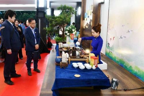 Tea Connect - một 'khái niệm, phương thức' mới trong công tác đối ngoại