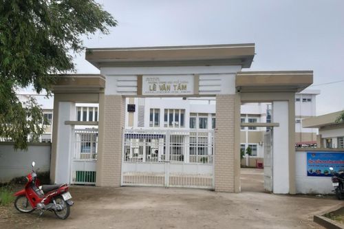 Hàng loạt sai phạm kéo dài tại một trường THPT ở Sóc Trăng